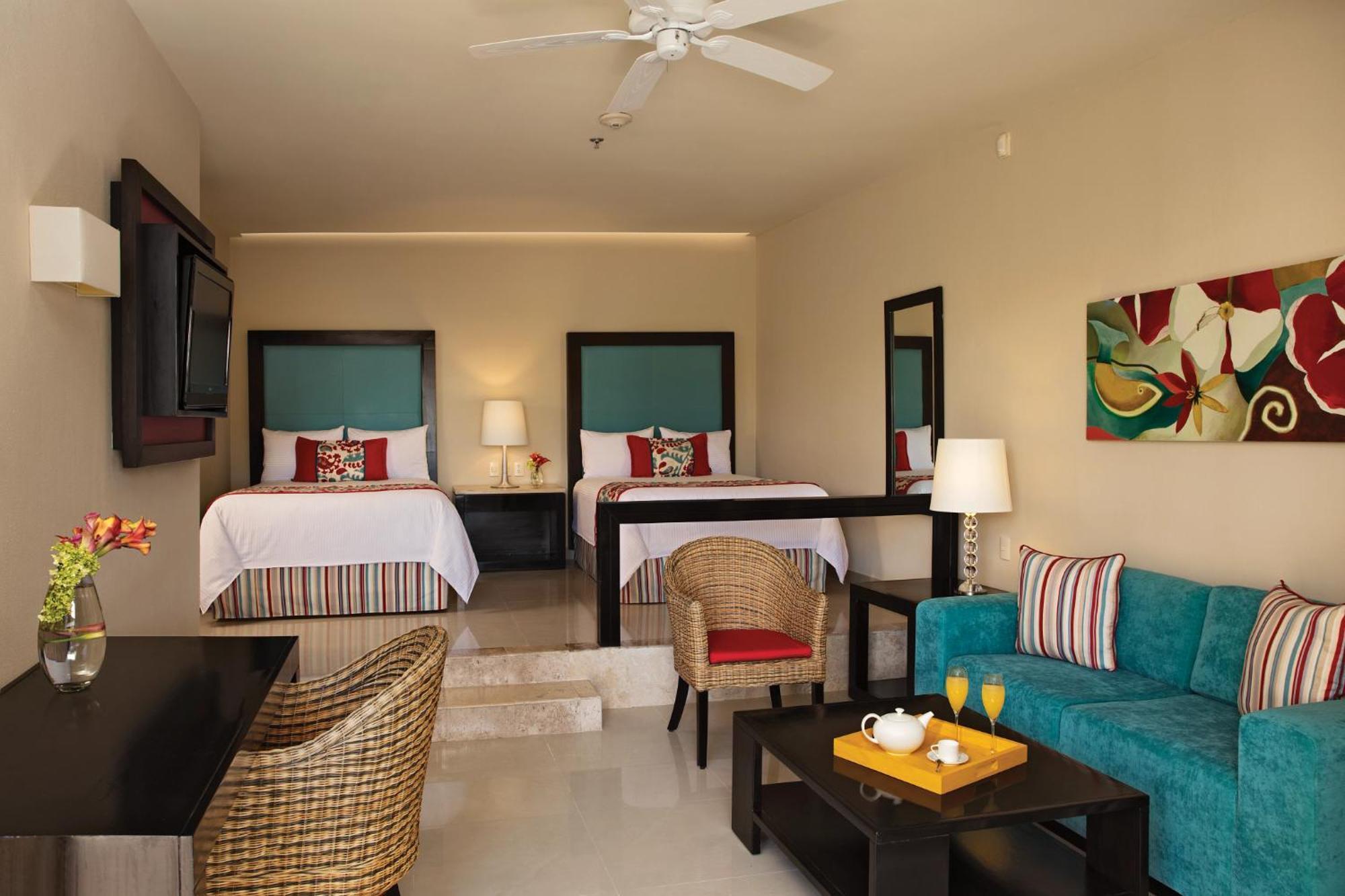Junior Suite Tropical View Two Double Beds,1273750024:JPEG